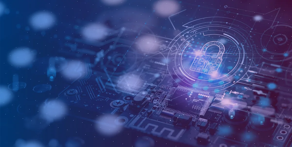 Lucchetto digitale su circuito elettronico, simbolo di firewall, endpoint protection e backup aziendale