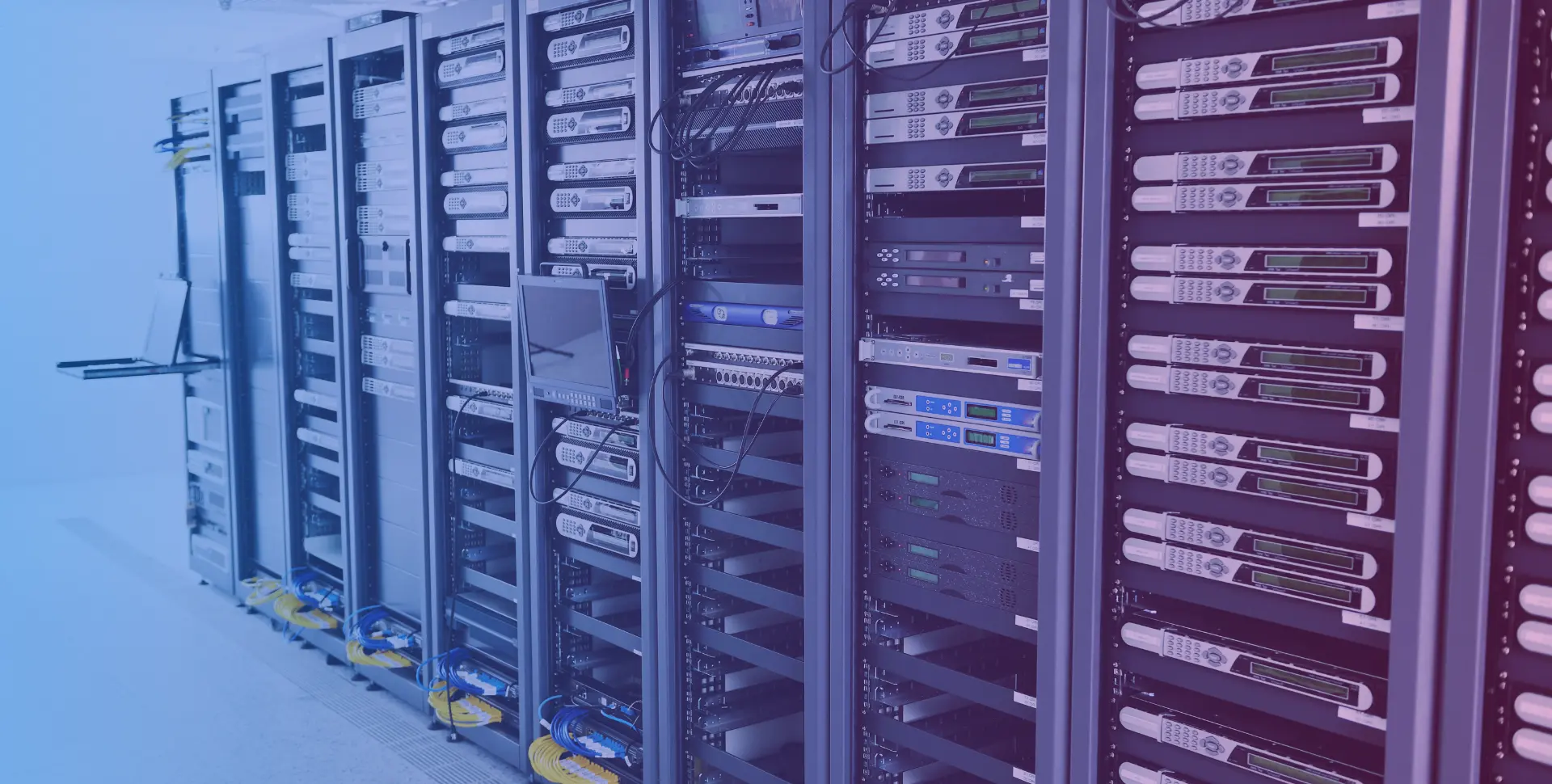 SAN storage and cloud infrastructure for enterprise cloud computing services